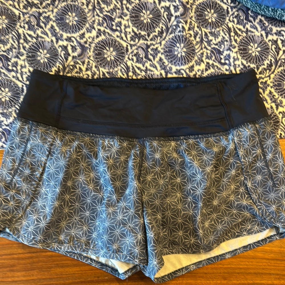 Lululemon run times shorts size 4